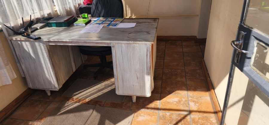 5 Bedroom Property for Sale in Heilbron Free State